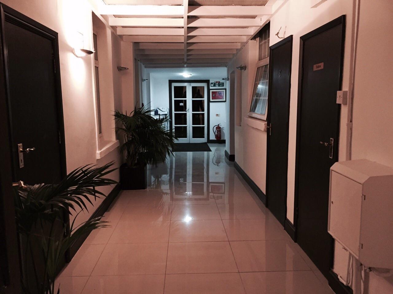 Oyo Firs Lodge London Heathrow Hounslow Exterior photo